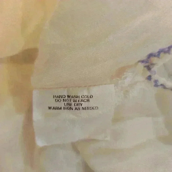 Embroidered Boho Floral V Neck Long Sleeve Peasant Blouse Cream Size Medium - Picture 10 of 10